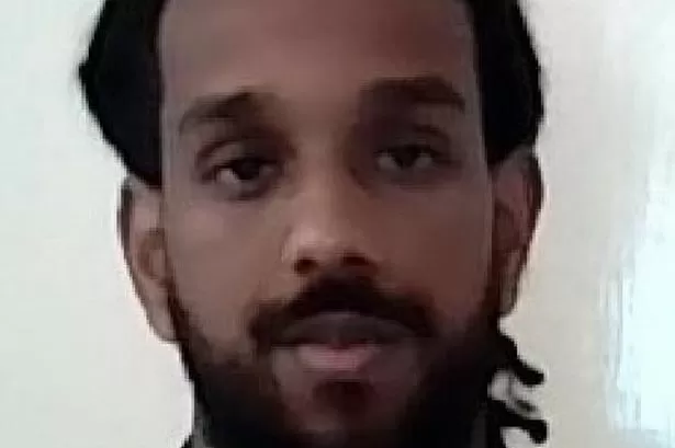 'Do not approach' prisoner on the run with links to South West London