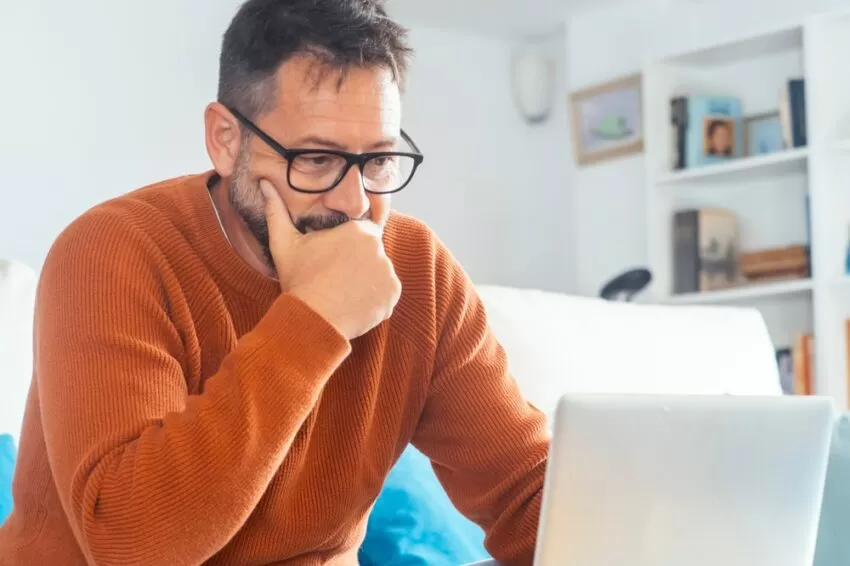Festive filers sleigh their Self Assessment returns as thousands log on over Christmas