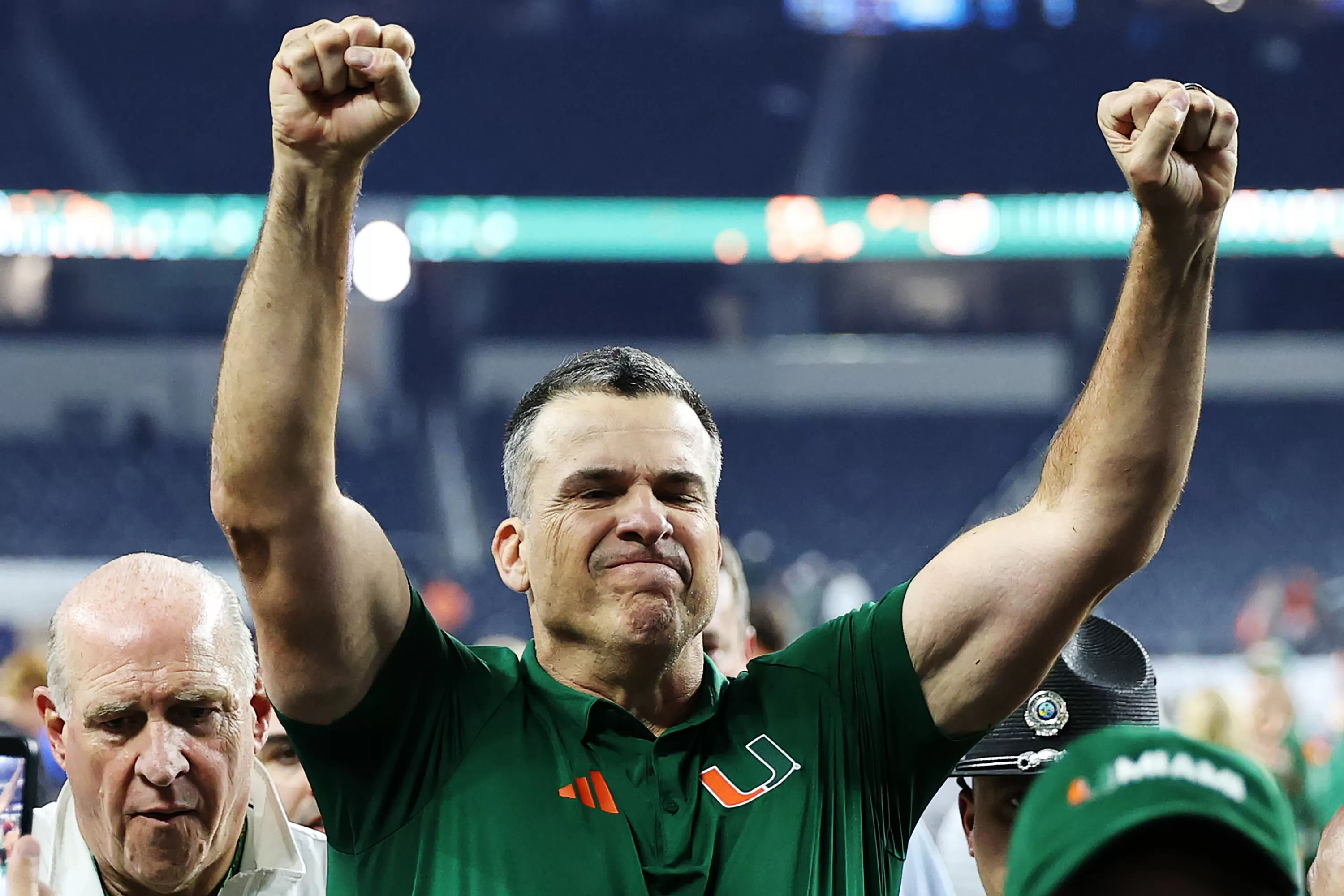 Mario Cristobal, Miami Land New Starting QB in Transfer Portal