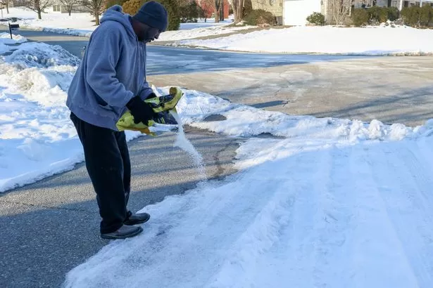 Amazon ‘great value for money’ item to help beat winter ice