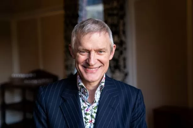 Jeremy Vine went to posh Cardiff restaurant and 'can't believe what's going on in their loos'